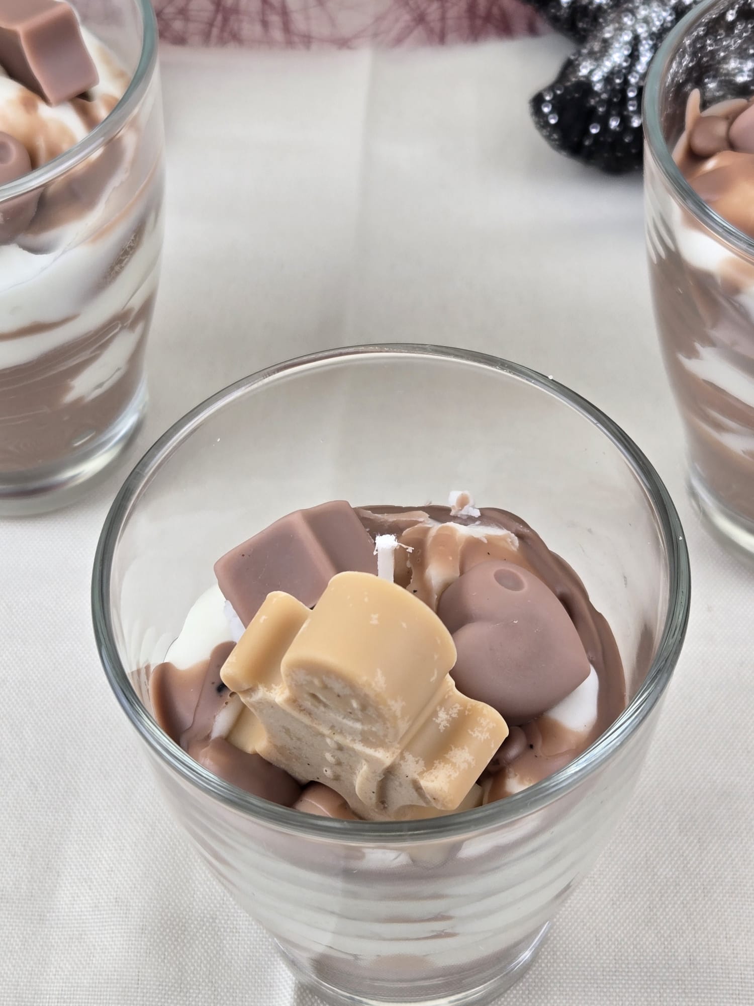 Dessertkerze Schoko, Weihnachtliche handgemachte duftfreie Sojakerze im Glas