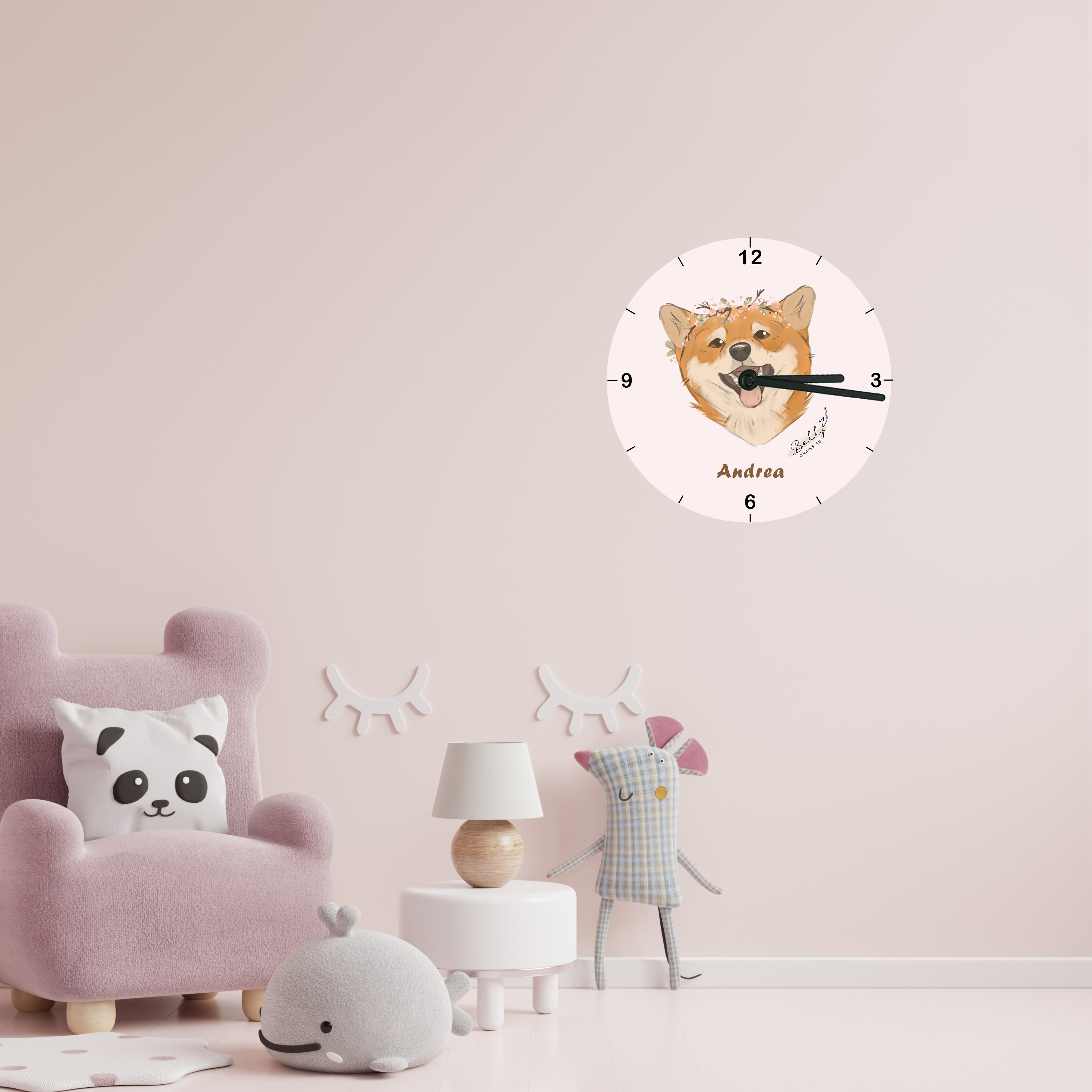 Personalisierte Kinder-Wanduhr aus Glas von Bellydraw - Einzigartiges Design für Dein Kinderzimmer